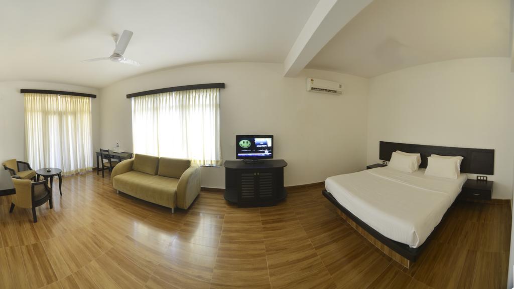 Sinq Beach Resort Calangute Exteriör bild