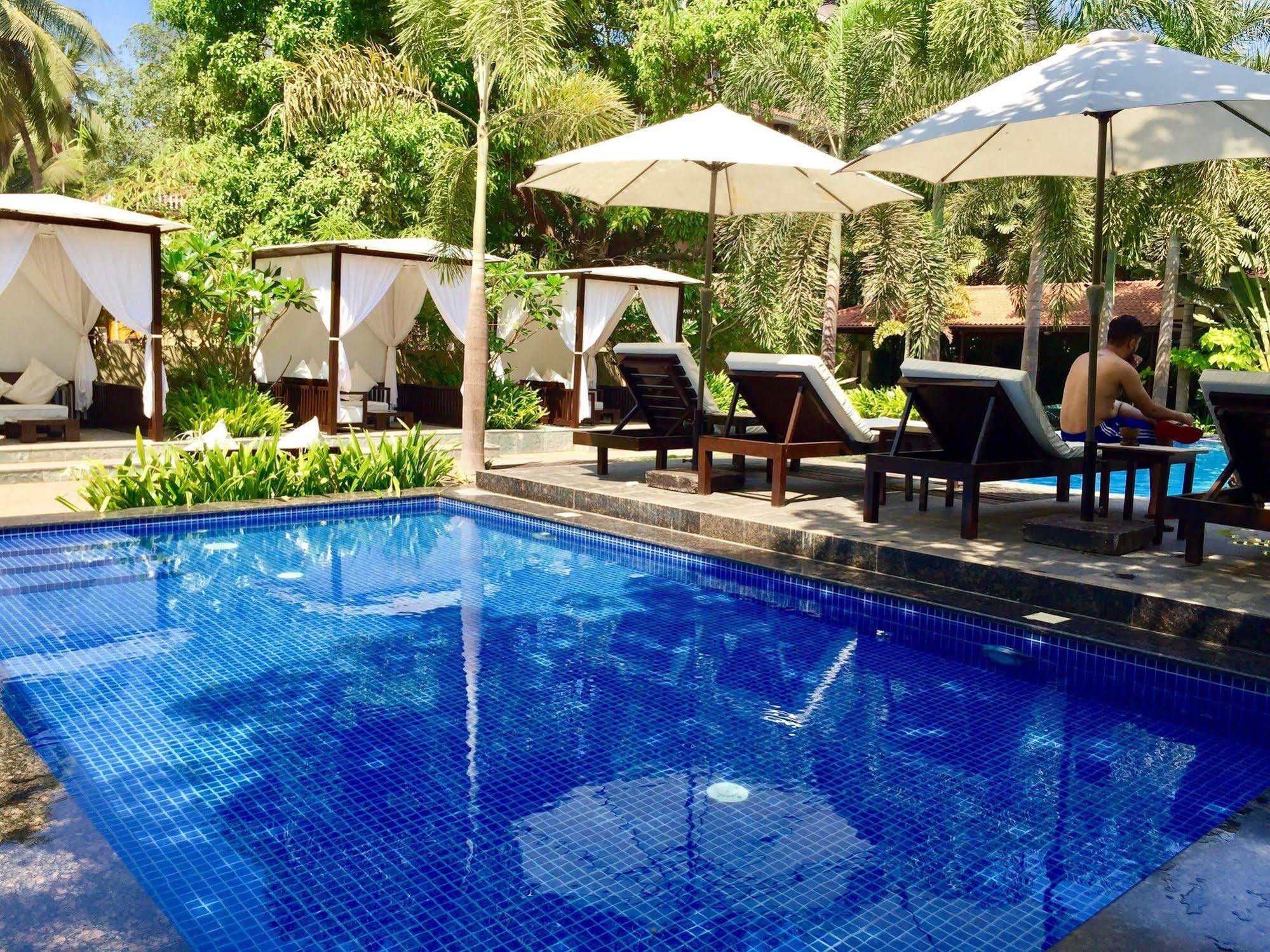 Sinq Beach Resort Calangute Exteriör bild